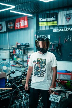 The Lone Wolf - Round Neck T-Shirt - White